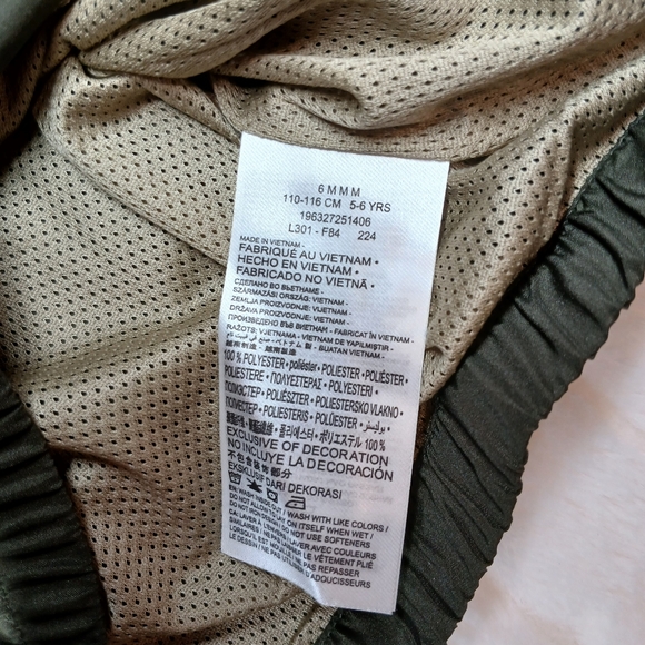 Nike Boys Dri-Fit Windbreaker Jacket | Cargo Khaki Tan | Size 6 | NWT - Picture 6 of 10